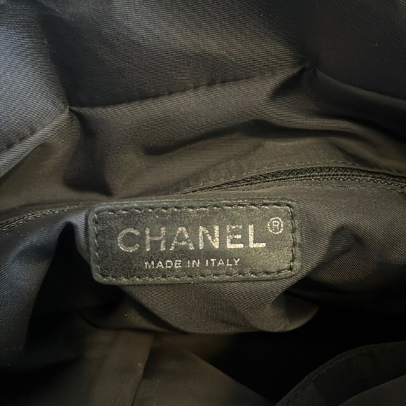 🖤 Chanel Biarritz Quilted Tote Bag - Picture 15 of 16